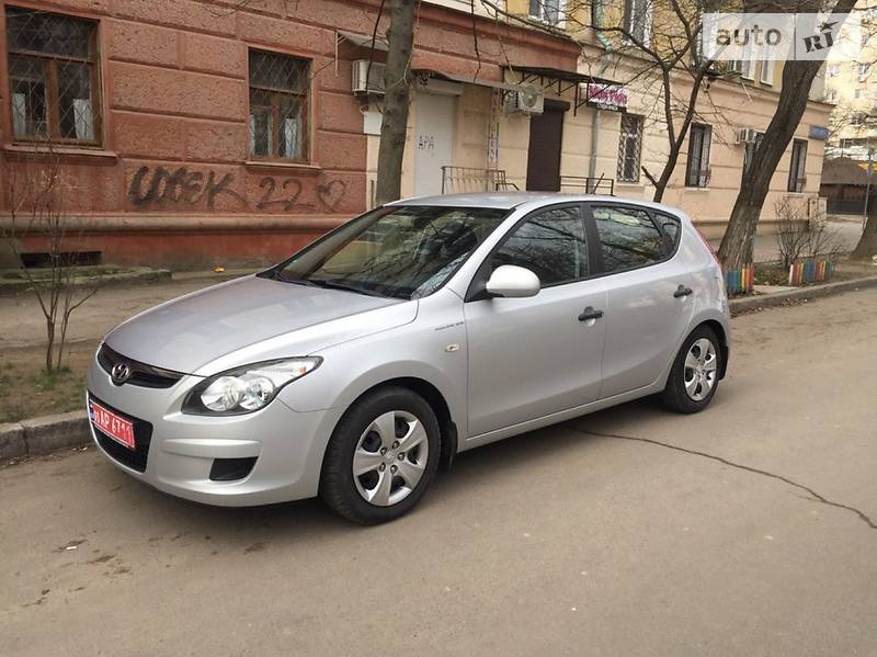 Хэтчбек Hyundai i30 2008 в Тячеве