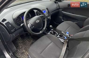 Универсал Hyundai i30 2010 в Полтаве