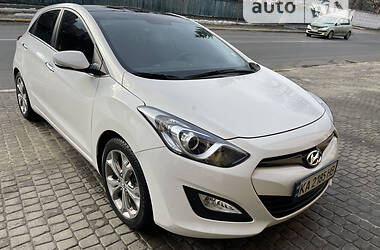 Хэтчбек Hyundai i30 2013 в Киеве