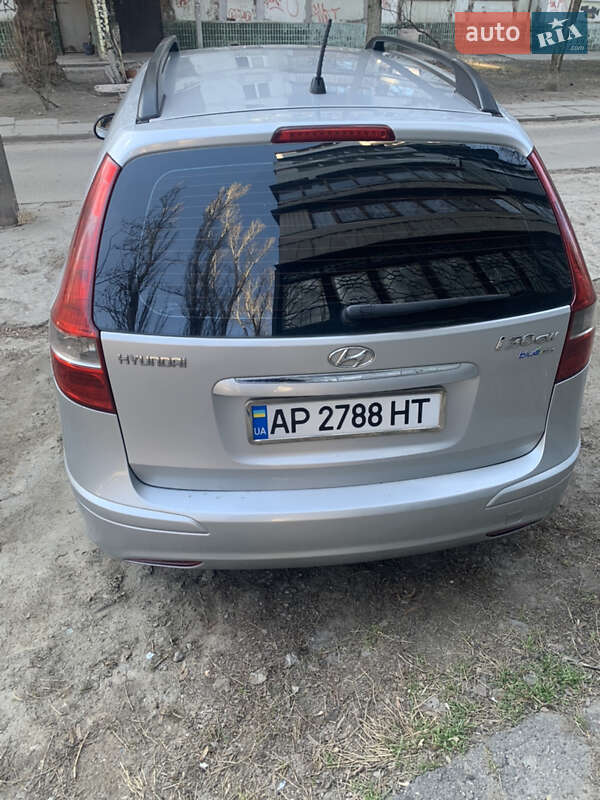Універсал Hyundai i30 2010 в Запоріжжі