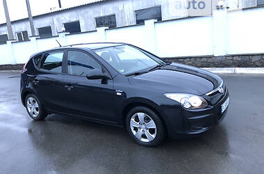 Хэтчбек Hyundai i30 2009 в Полтаве