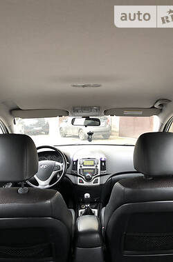 Универсал Hyundai i30 2012 в 