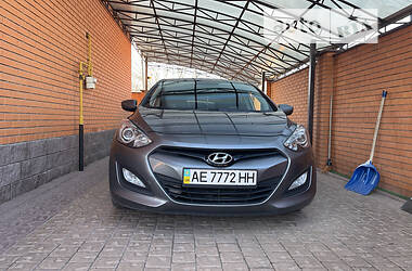 Хэтчбек Hyundai i30 2013 в Днепре