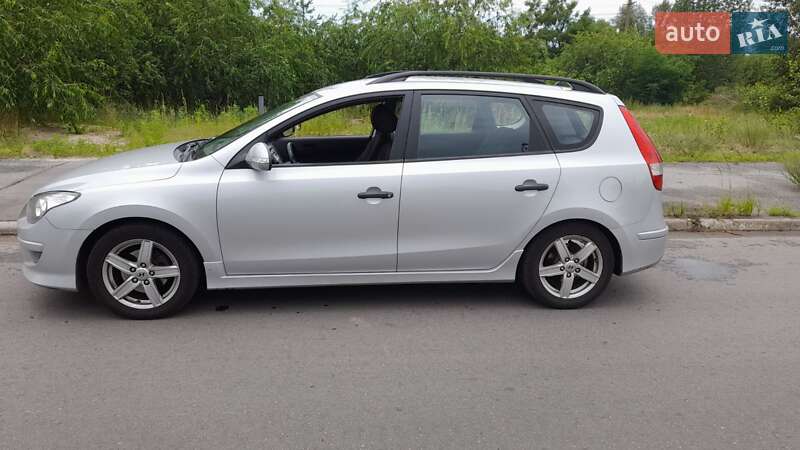 Универсал Hyundai i30 2011 в Киеве