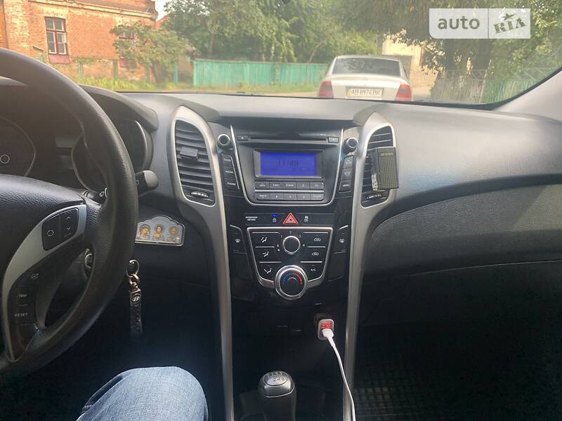 Универсал Hyundai i30 2014 в Крыжополе фото 10 Универсал Hyundai i30 2014 в Крыжополе
