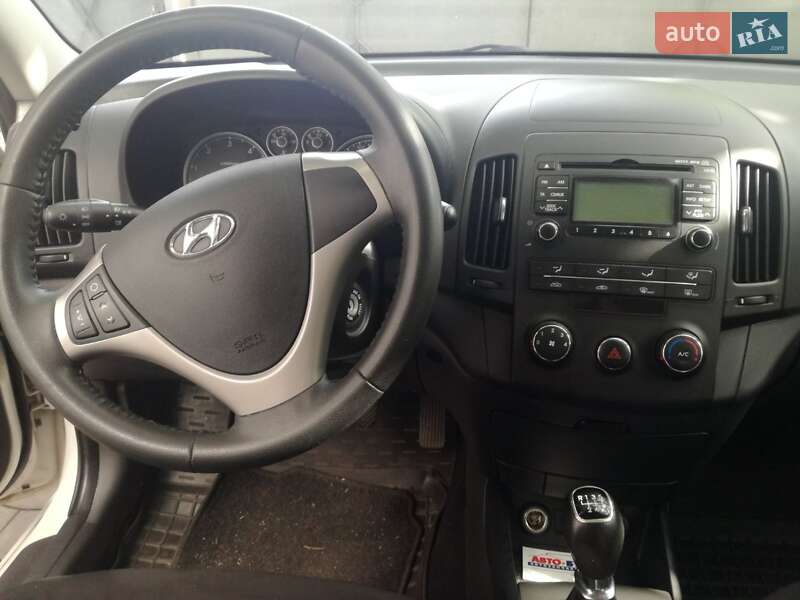 Хетчбек Hyundai i30 2012 в Мукачевому