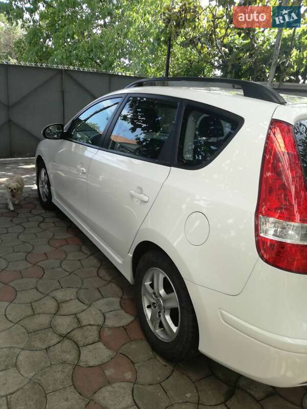 Хетчбек Hyundai i30 2012 в Мукачевому