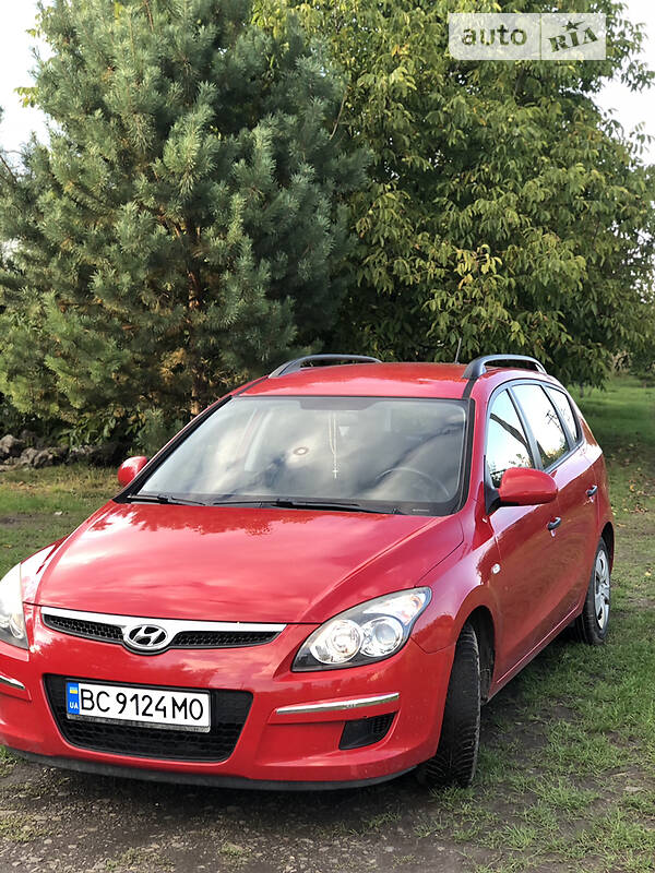 Універсал Hyundai i30 2009 в Шептицькому
