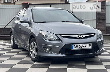 Хетчбек Hyundai i30 2011 в Хмельницькому