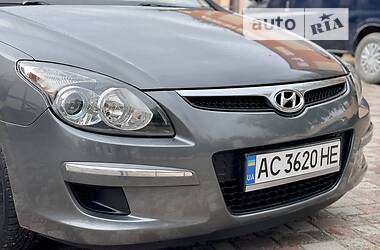 Универсал Hyundai i30 2009 в Ровно