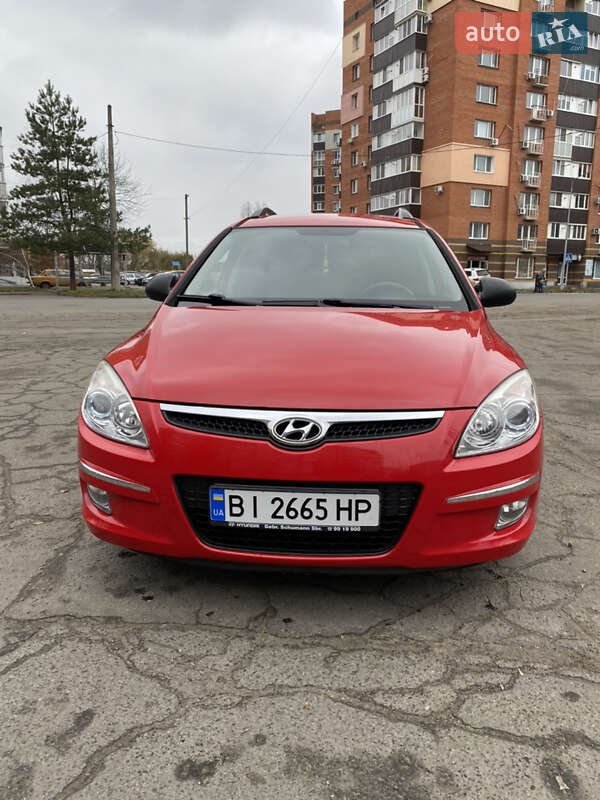 Универсал Hyundai i30 2008 в Полтаве