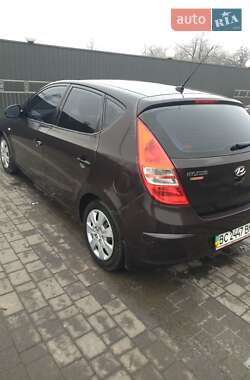 Хэтчбек Hyundai i30 2008 в Долине