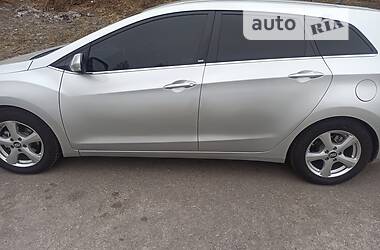 Универсал Hyundai i30 2016 в Житомире