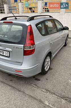 Универсал Hyundai i30 2010 в Харькове