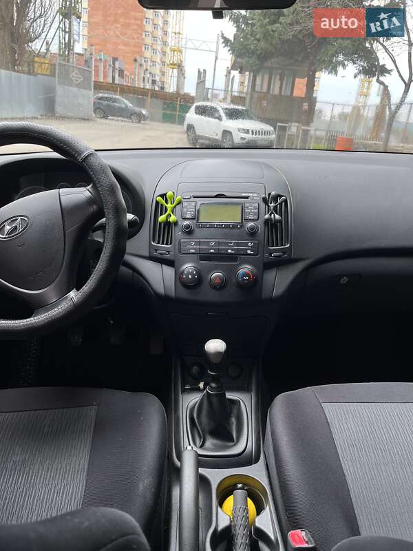 Універсал Hyundai i30 2009 в Сумах