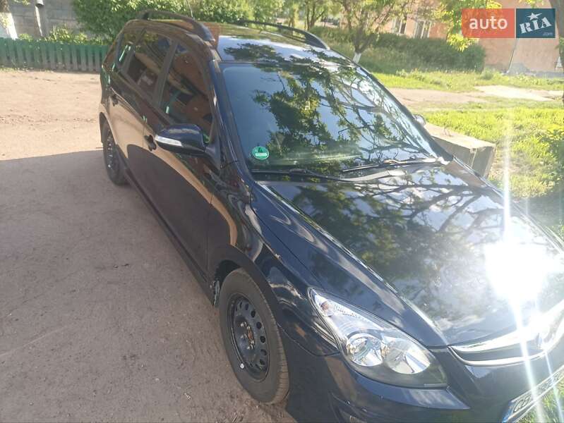 Універсал Hyundai i30 2012 в Чернігові