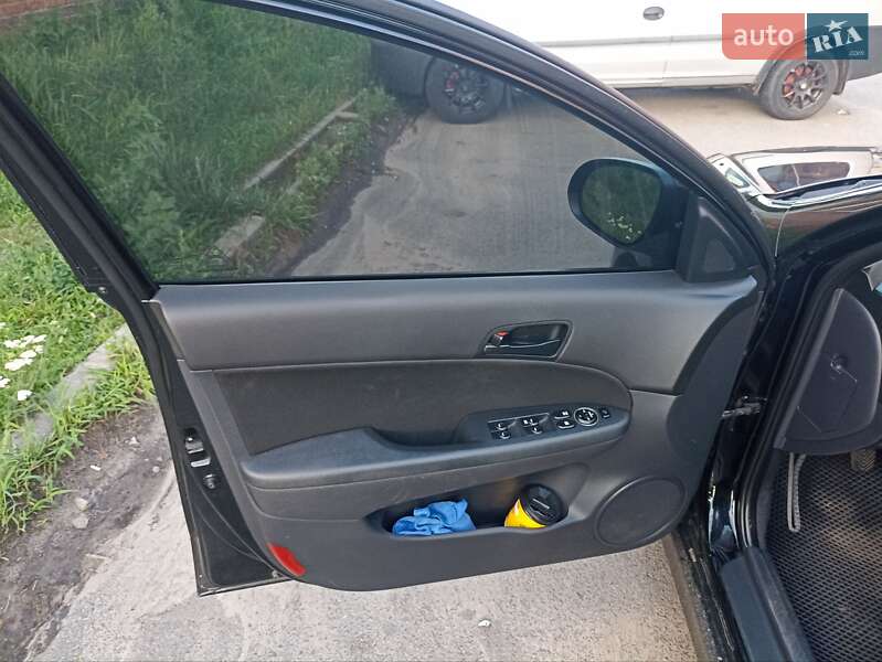 Універсал Hyundai i30 2012 в Чернігові