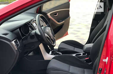Хэтчбек Hyundai i30 2013 в 