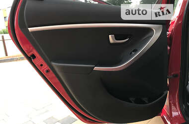 Хэтчбек Hyundai i30 2013 в 