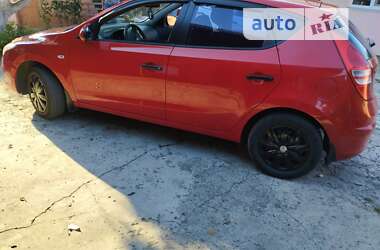 Хэтчбек Hyundai i30 2010 в Киеве