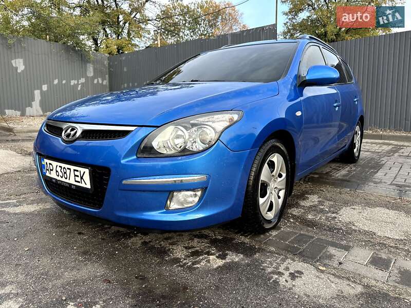 Універсал Hyundai i30 2010 в Запоріжжі