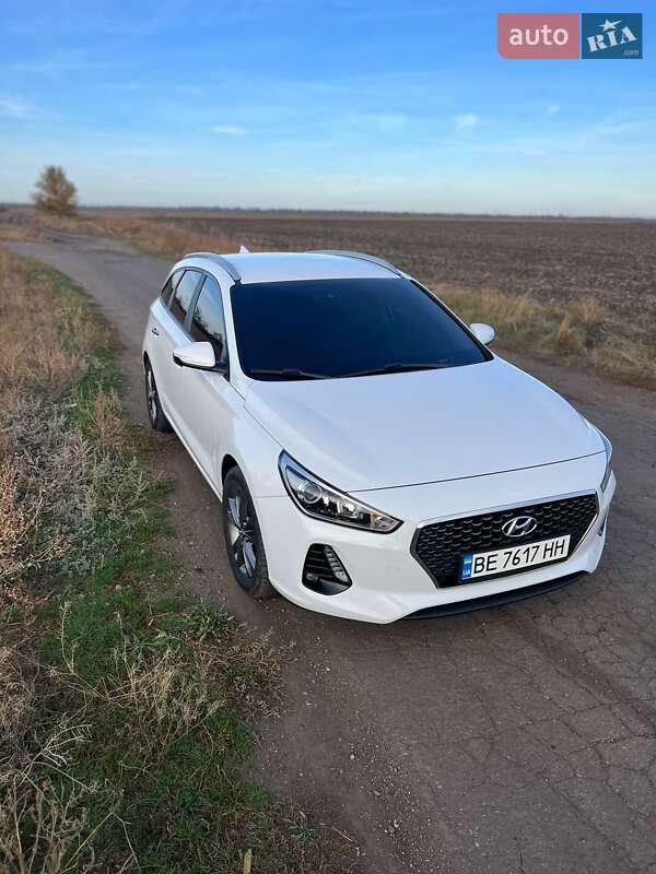 Универсал Hyundai i30 2017 в Новом Буге фото 7 Универсал Hyundai i30 2017 в Новом Буге