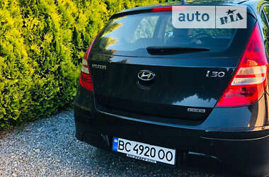 Хэтчбек Hyundai i30 2011 в Овруче