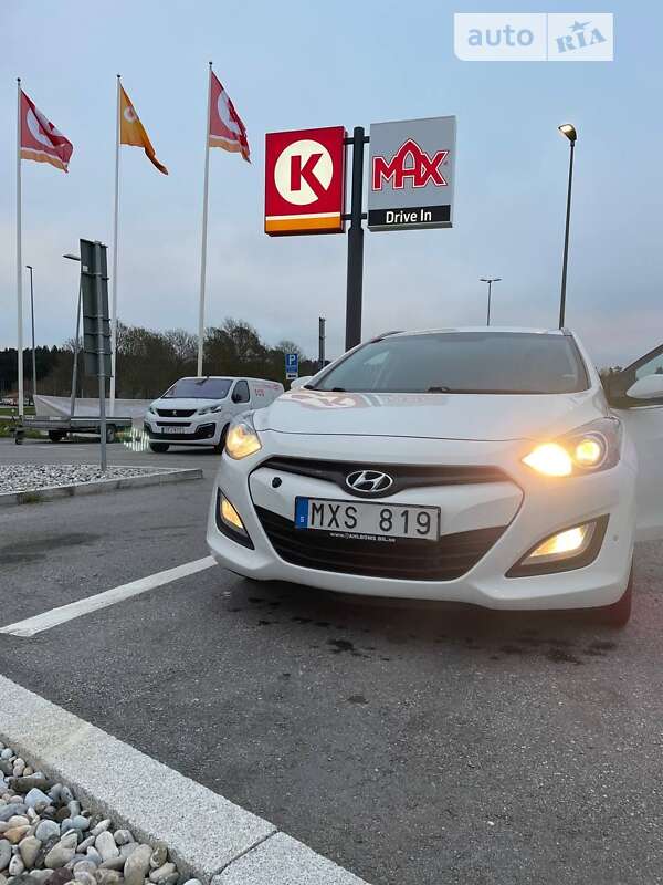 Универсал Hyundai i30 2013 в Житомире фото 2 Универсал Hyundai i30 2013 в Житомире