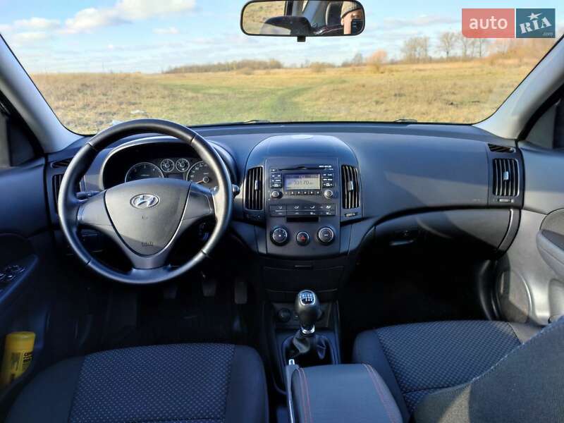 Універсал Hyundai i30 2010 в Житомирі
