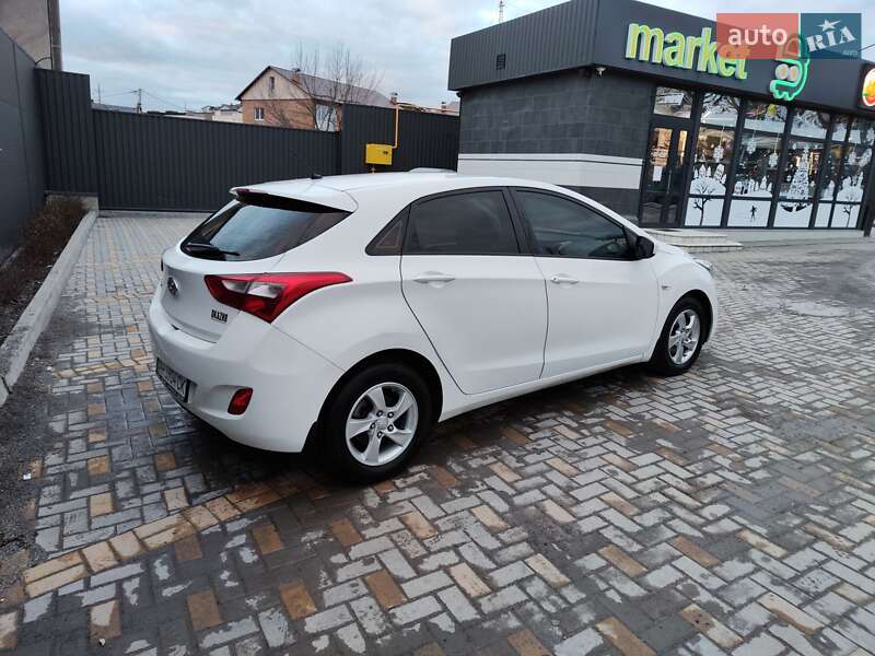 Хэтчбек Hyundai i30 2013 в Виннице