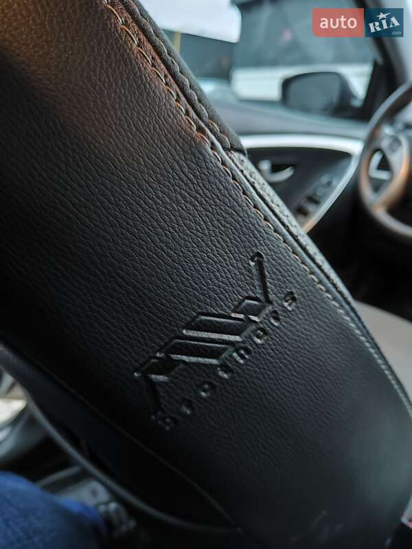 Хэтчбек Hyundai i30 2013 в Виннице