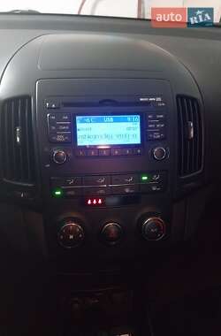 Хэтчбек Hyundai i30 2011 в 