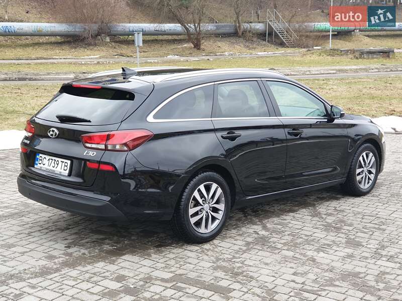 Универсал Hyundai i30 2017 в Львове