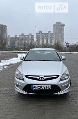 Хетчбек Hyundai i30 2011 в Києві