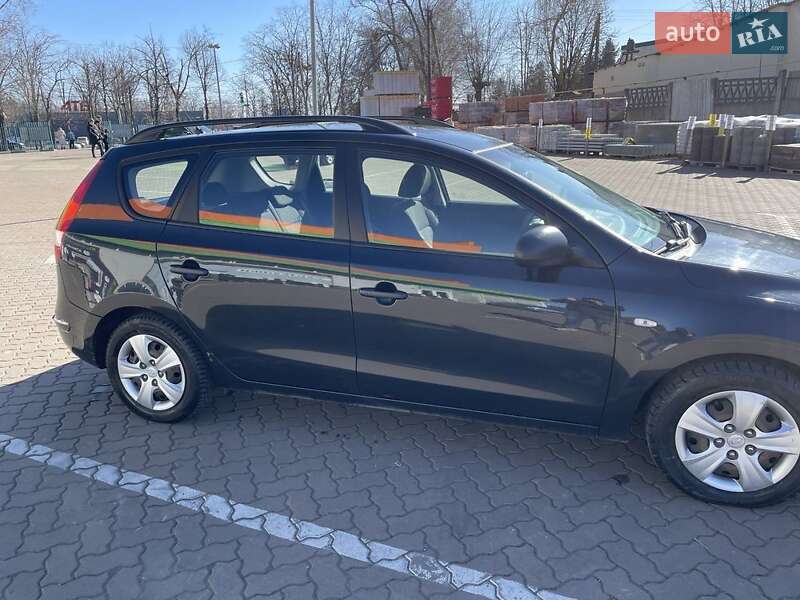 Универсал Hyundai i30 2009 в Кривом Роге