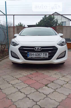 Универсал Hyundai i30 2015 в Одессе