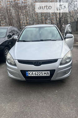 Хэтчбек Hyundai i30 2009 в Киеве