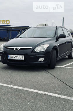 Хэтчбек Hyundai i30 2009 в Киеве