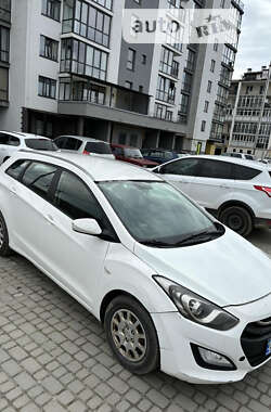 Универсал Hyundai i30 2014 в Львове