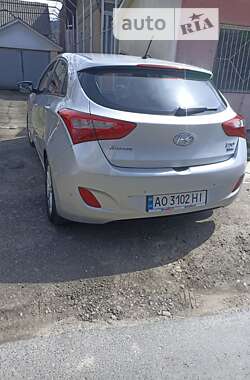 Хэтчбек Hyundai i30 2014 в Тячеве