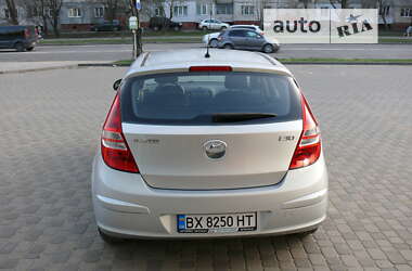 Хэтчбек Hyundai i30 2007 в Хмельницком