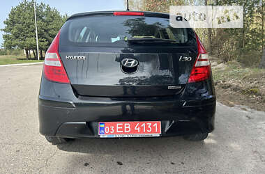 Хэтчбек Hyundai i30 2011 в Ковеле