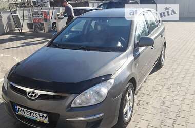 Універсал Hyundai i30 2008 в Житомирі