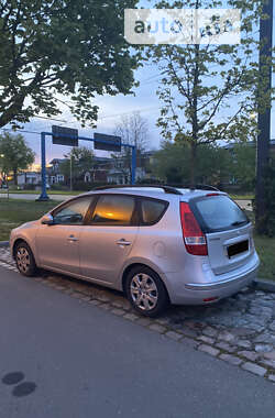 Универсал Hyundai i30 2012 в Запорожье