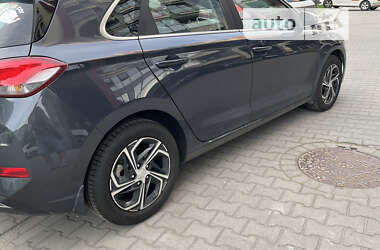 Хэтчбек Hyundai i30 2021 в Киеве