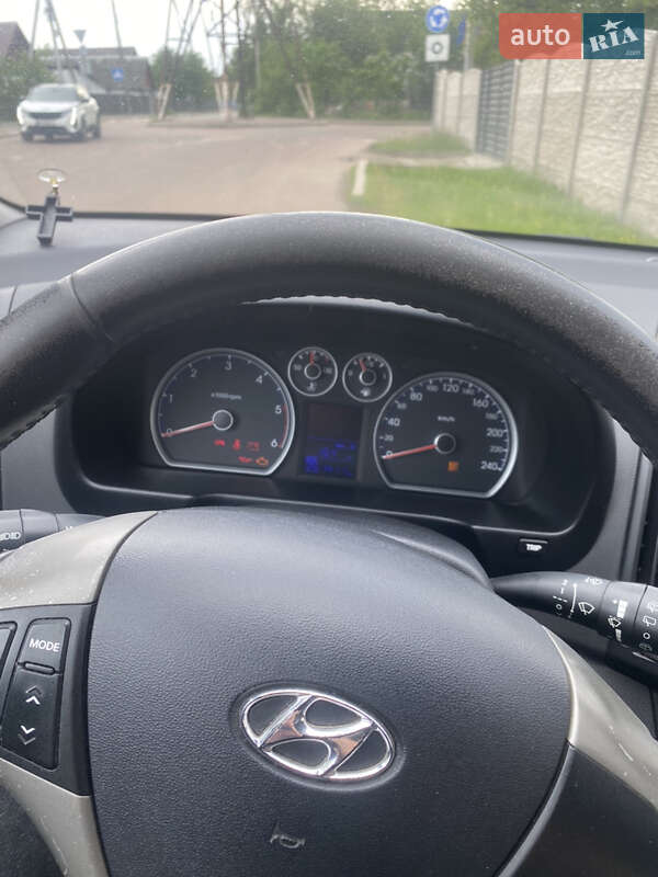 Хэтчбек Hyundai i30 2008 в Житомире