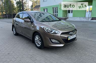 Хэтчбек Hyundai i30 2012 в Киеве