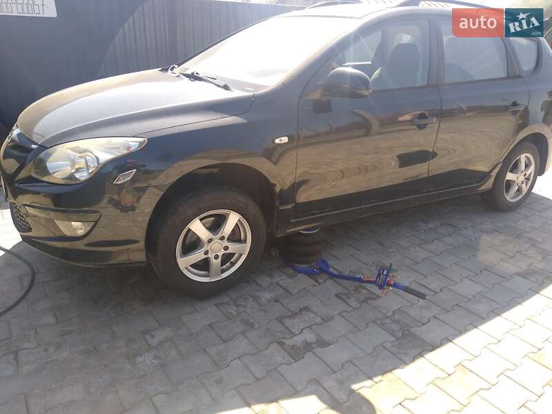 Универсал Hyundai i30 2010 в Луцке фото 9 Универсал Hyundai i30 2010 в Луцке