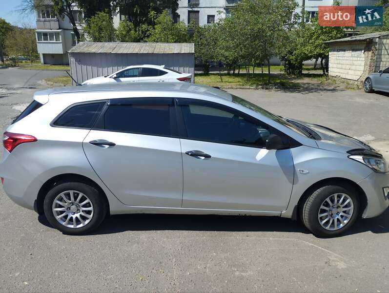 Універсал Hyundai i30 2012 в Києві