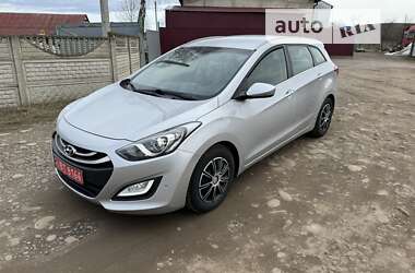 Універсал Hyundai i30 2013 в Калуші